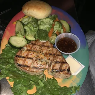 Grilled Yellowfin Tuna Salad