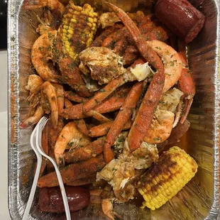 Combo 2 - Crab Legs, Corn, Shrimp, Sausage and Potatoes.