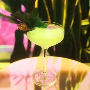 dessert, drink