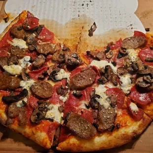 The New Yorker with mushrooms added. Yummy