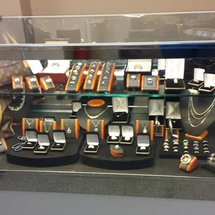 Visit us the experience the best prices for gold jewelry.