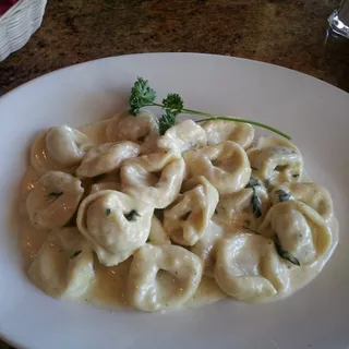 Tortellini Alfredo