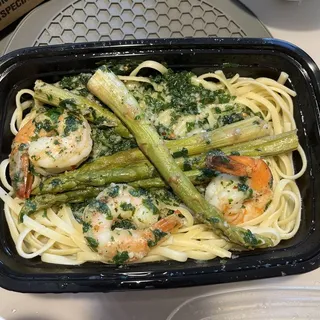 Linguini Con Gamberi and Asparagus