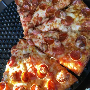 Large Pepperoni &amp; Sausage