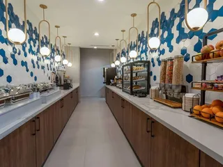 Days Inn by Wyndham Galt