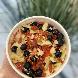 Dragon Bowl - added blueberries + banana