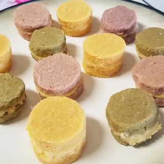 RAW MACAROONS (3 pieces)