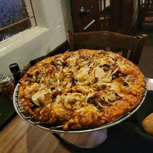 Deluxe pizza