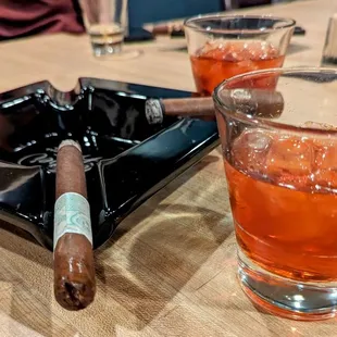 Negronis and smokes