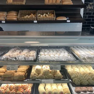 Vito&apos;s Bakery is now Open in Washington Twp.