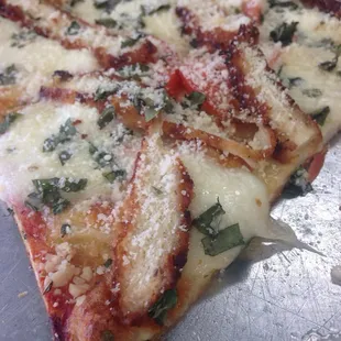 Chicken Caprese Pizza #VitosExpress #OwingsMills