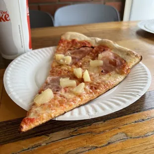 Ham and Pineapple (Hawaiian) slice