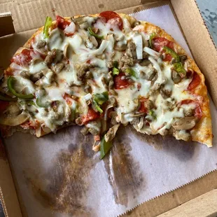 Deluxe pizza.