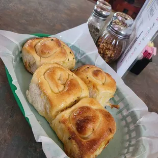 Garlic rolls! DELICIOUS!!
