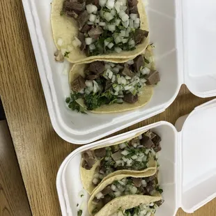 Flavorless Lengua tacos