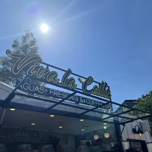 Name of the business, you can kind of see the agua frescas, blended fresh right there!