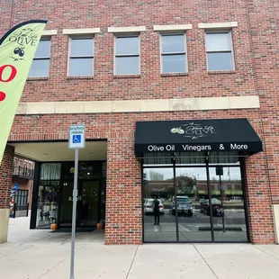 the entrance to the restaurant