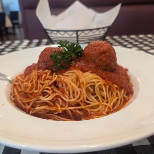 Spaghetti and meatballs