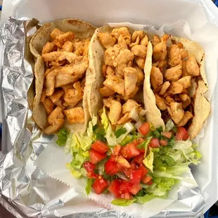Chicken taco with cheese