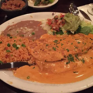 Pollo Chile Chipotle con Creama Plate