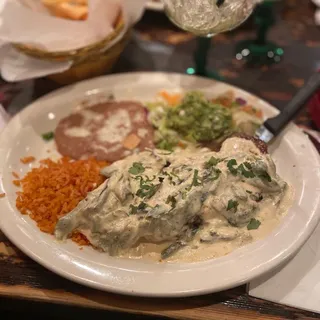 Carne Asada con Rajas y Creama Plate