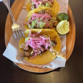Tacos de Carnitas ( order of 3)