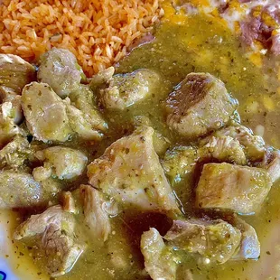 Chili Chile Verde , Rice , Beans , &amp; Tortillas