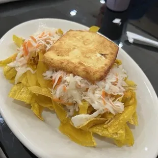 Tajadas de plátano con queso frito