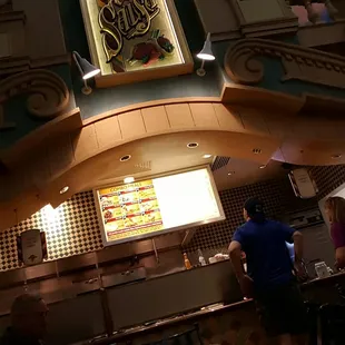 a view of a restaurant from the outside