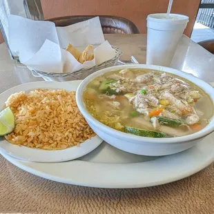 Caldo de pollo