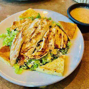 chipotle caesar salad with chicken