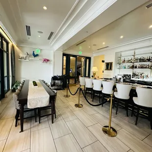 the bar and dining area