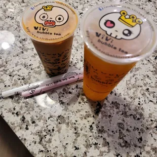 Passion Fruit with Mango popping boba  Thai milk tea with tapioca
