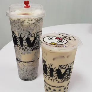 Creme Brulee Oreo drink with milk tea and Milk tea with boba.