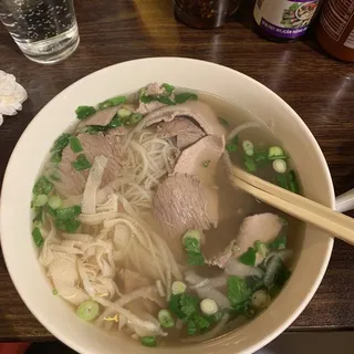 Pho Tai Chin Sach-Steak,Brisket, Tripe