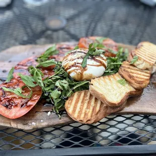 Insalata Burrata Arugula