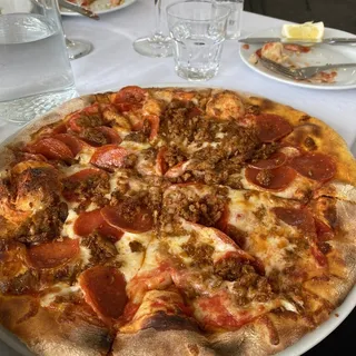 Pepperoni e Salsiccia Pizza