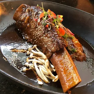 Slow Braised Beef Short Ribs