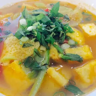 V4. Vegetarian Sweet & Sour Tamarind Soup