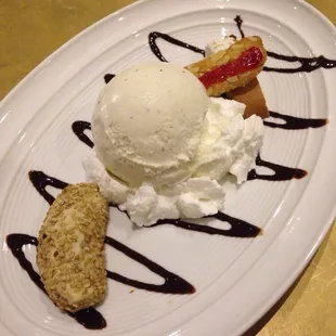 3 small Italian cookies and ice cream