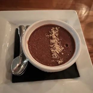 Chocolate and crème pot