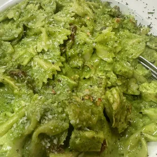 Pesto chicken pasta