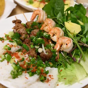 Banh Hoi, noodle sheet grilled pork, grilled pork sausage and grilled prawns