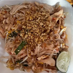 N10. Chicken Pad Thai Noodle