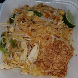 Chicken pad thai