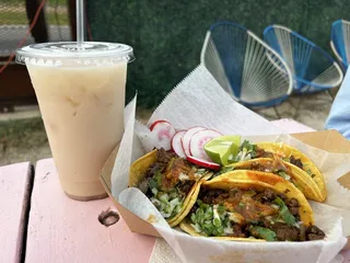 Pinches Tacos