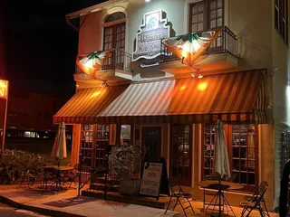 Winston's Pub & Patio