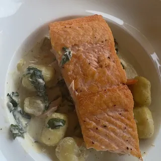 King Salmone