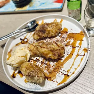 Fried Banana Tempura with ice cream