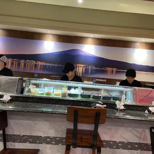 sushi and sashimi, interior